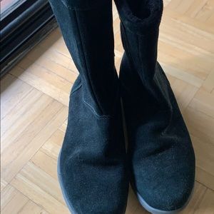 Crocs women black boots